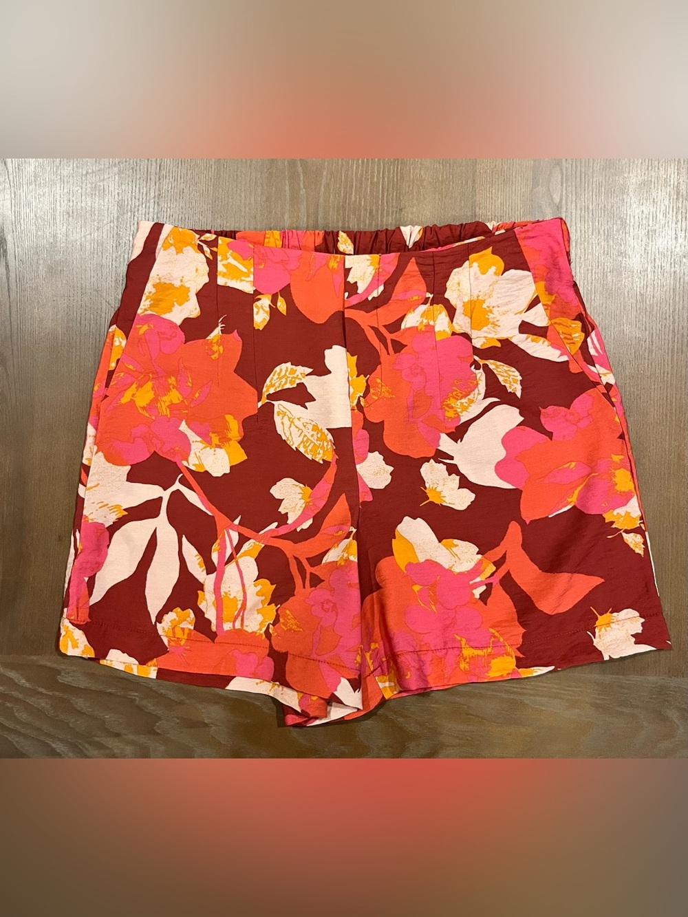 Charming Hearts Floral Print Shorts - Size Large